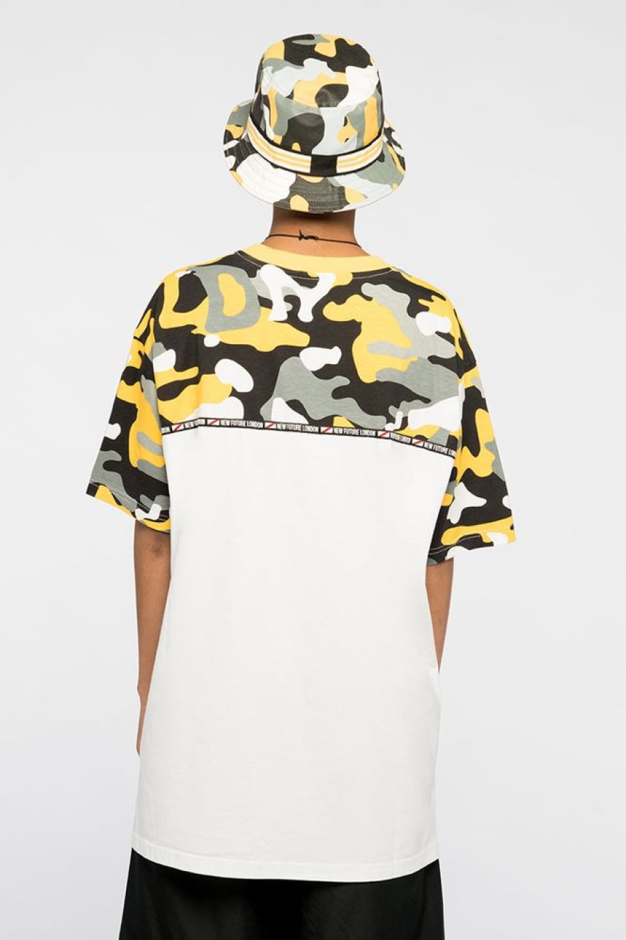 Unisex NEW FUTURE LONDON | Stamp Logo T Shirt (Camo Yellow)