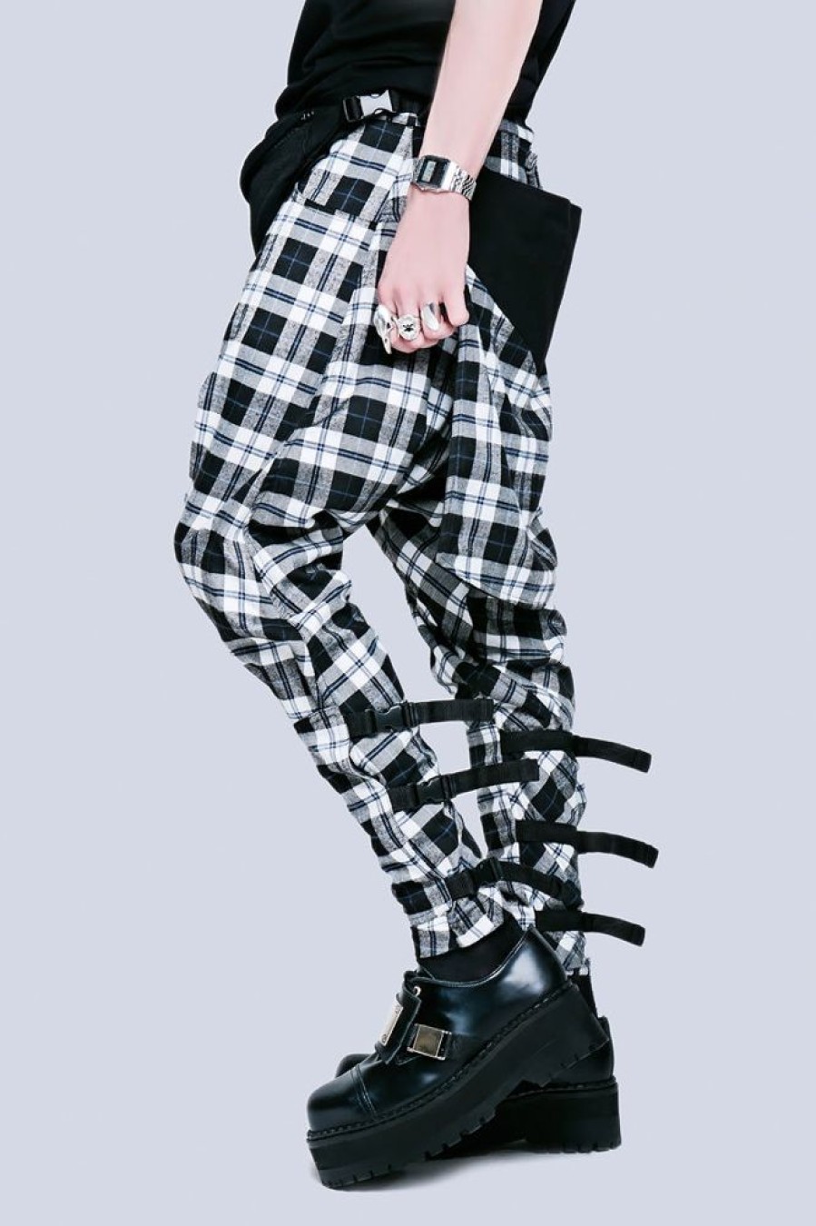 Women LONG CLOTHING | Clip Pants (Black/White Tartan)