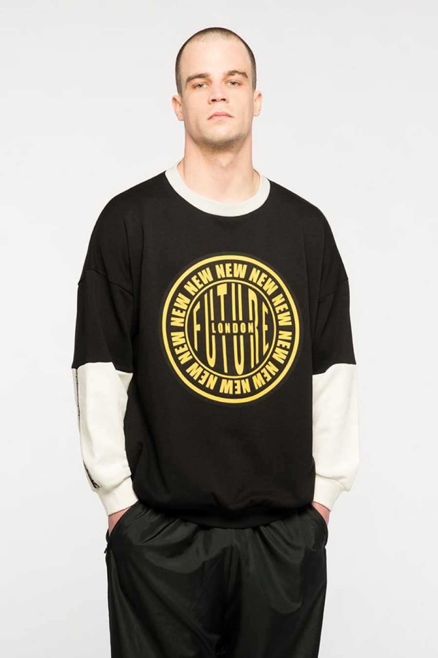 Unisex NEW FUTURE LONDON | Stamp Logo Sweatshirt (Black/Yellow)