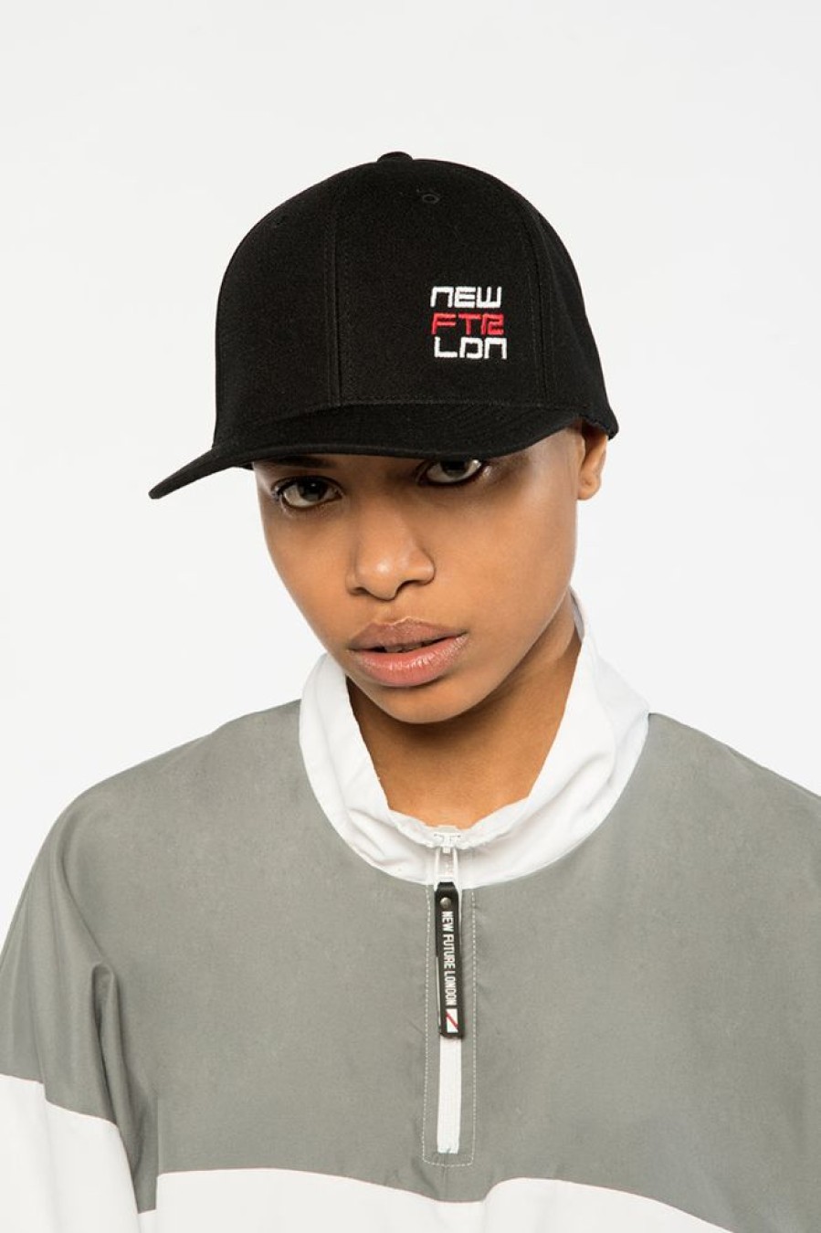 Unisex NEW FUTURE LONDON | Racer Logo Cap (Black)