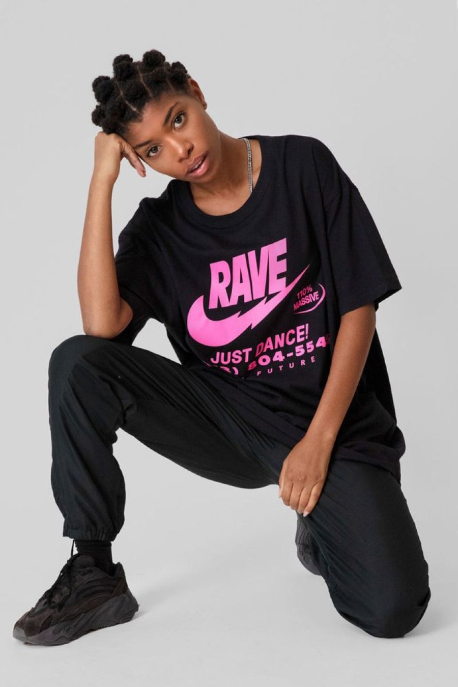 Unisex NEW FUTURE LONDON | Illegal Rave (Pink) - Tshirt