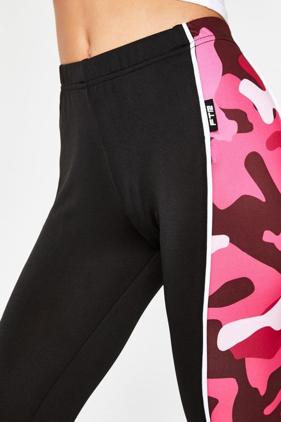 Women NEW FUTURE LONDON | Leggings (Camo Pink)