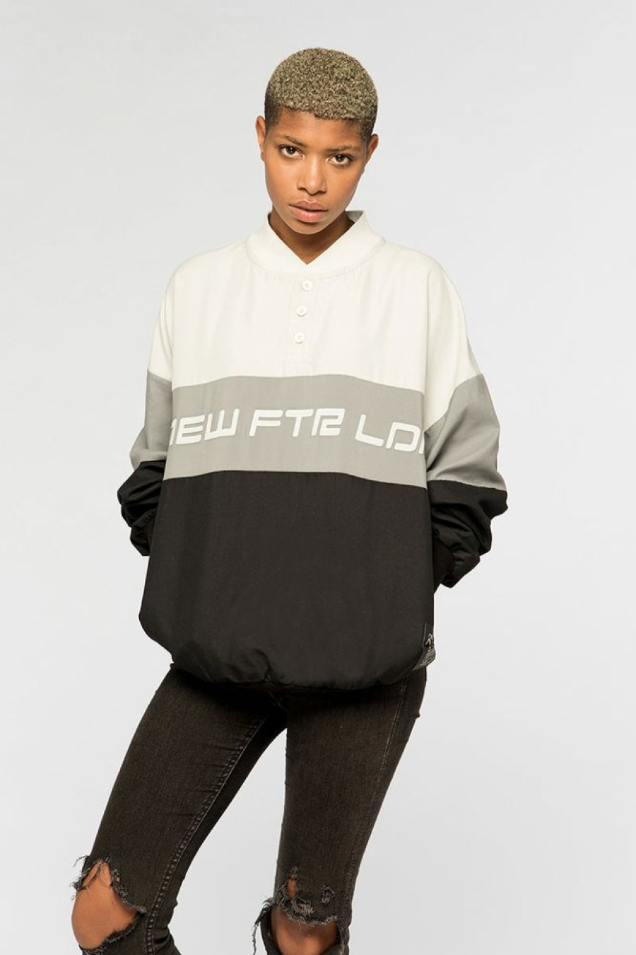 Unisex NEW FUTURE LONDON | New Ftr X Novelist Fam Button Sweatshirt