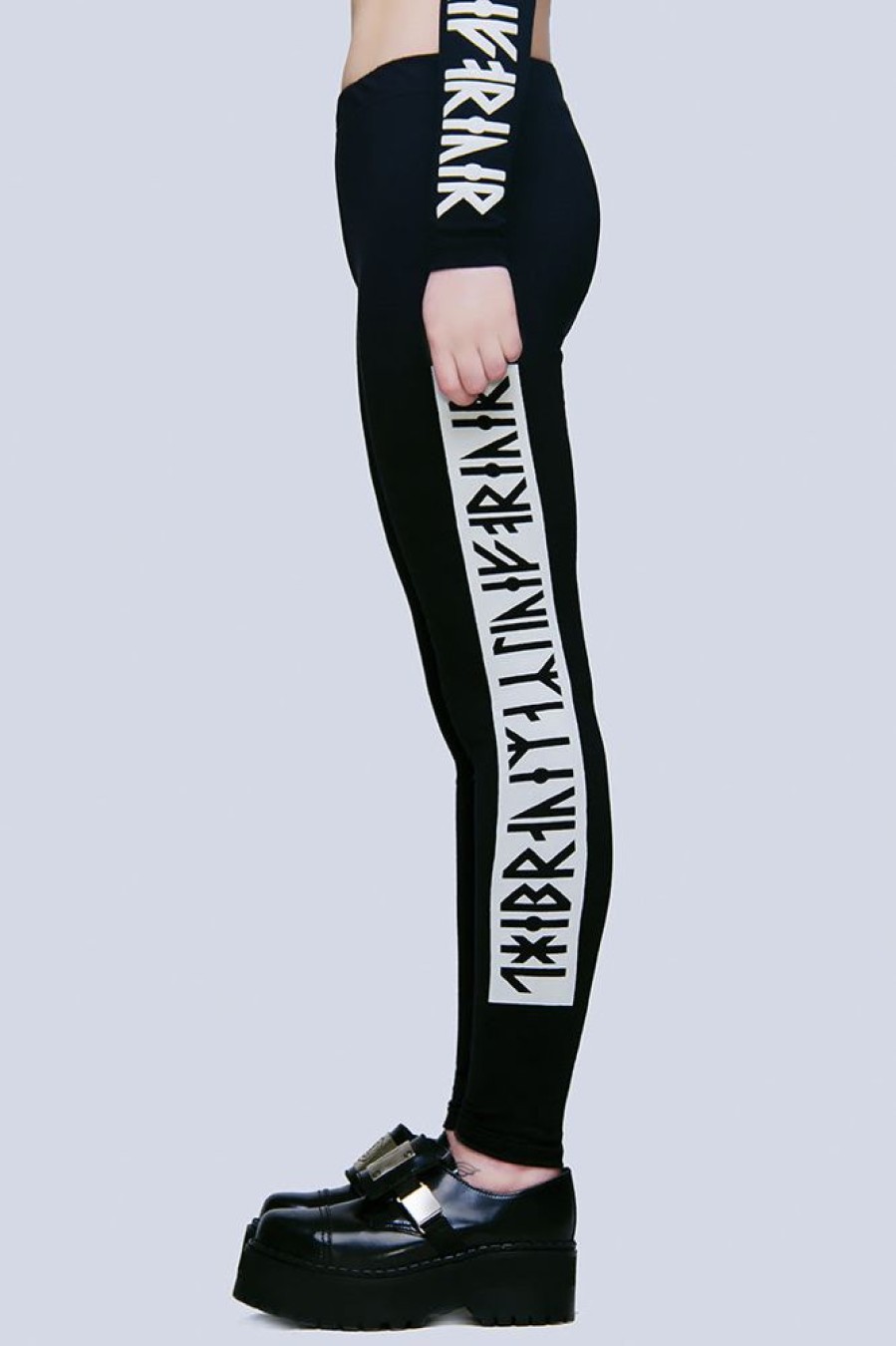 Women LONG CLOTHING | The Brave Leggings